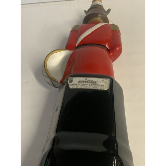 JIM BEAM James B Beam SOLDIER DECANTER Ceramic - Picture 6 of 9